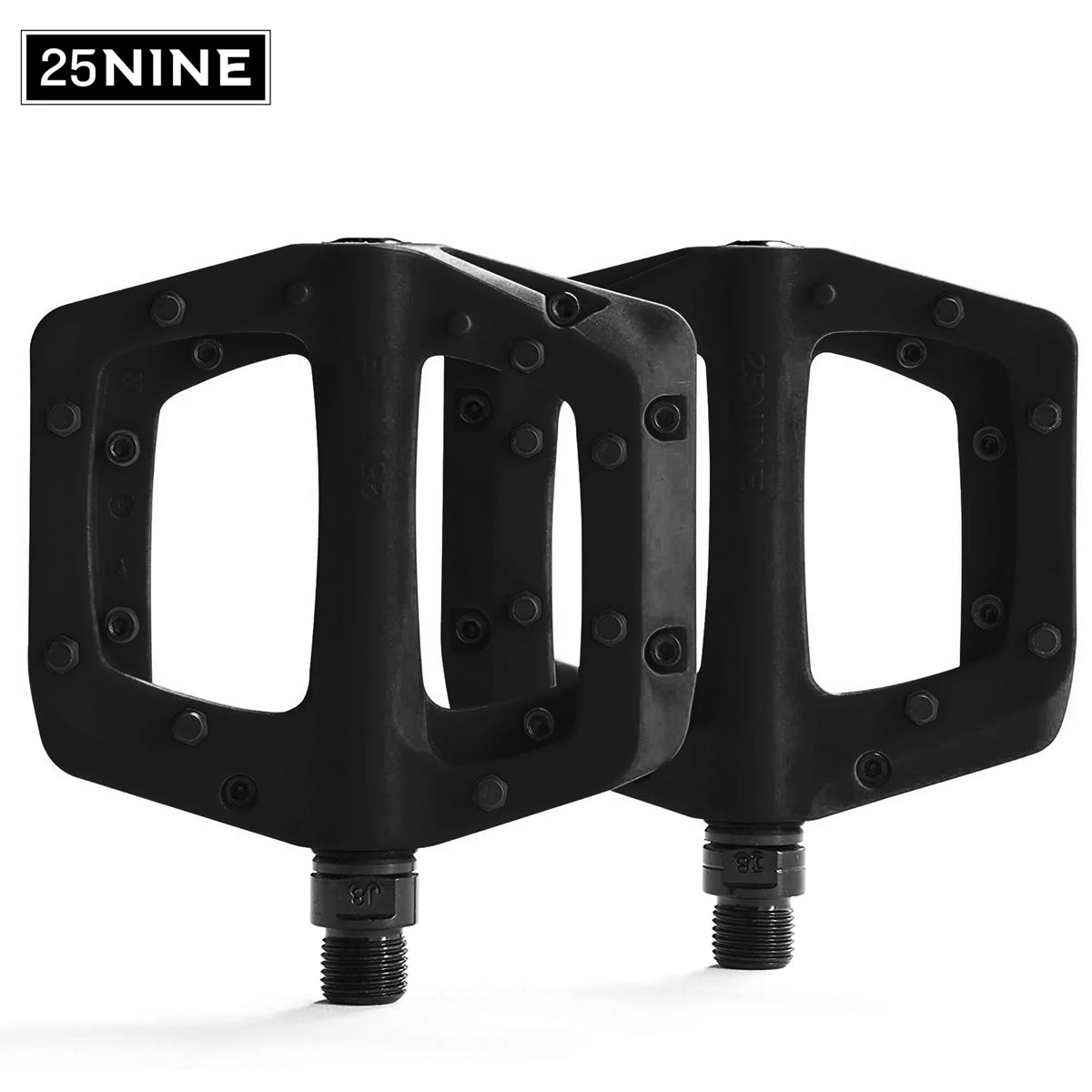 Black Flat Bike Pedals with Metal Traction Pins U92341
